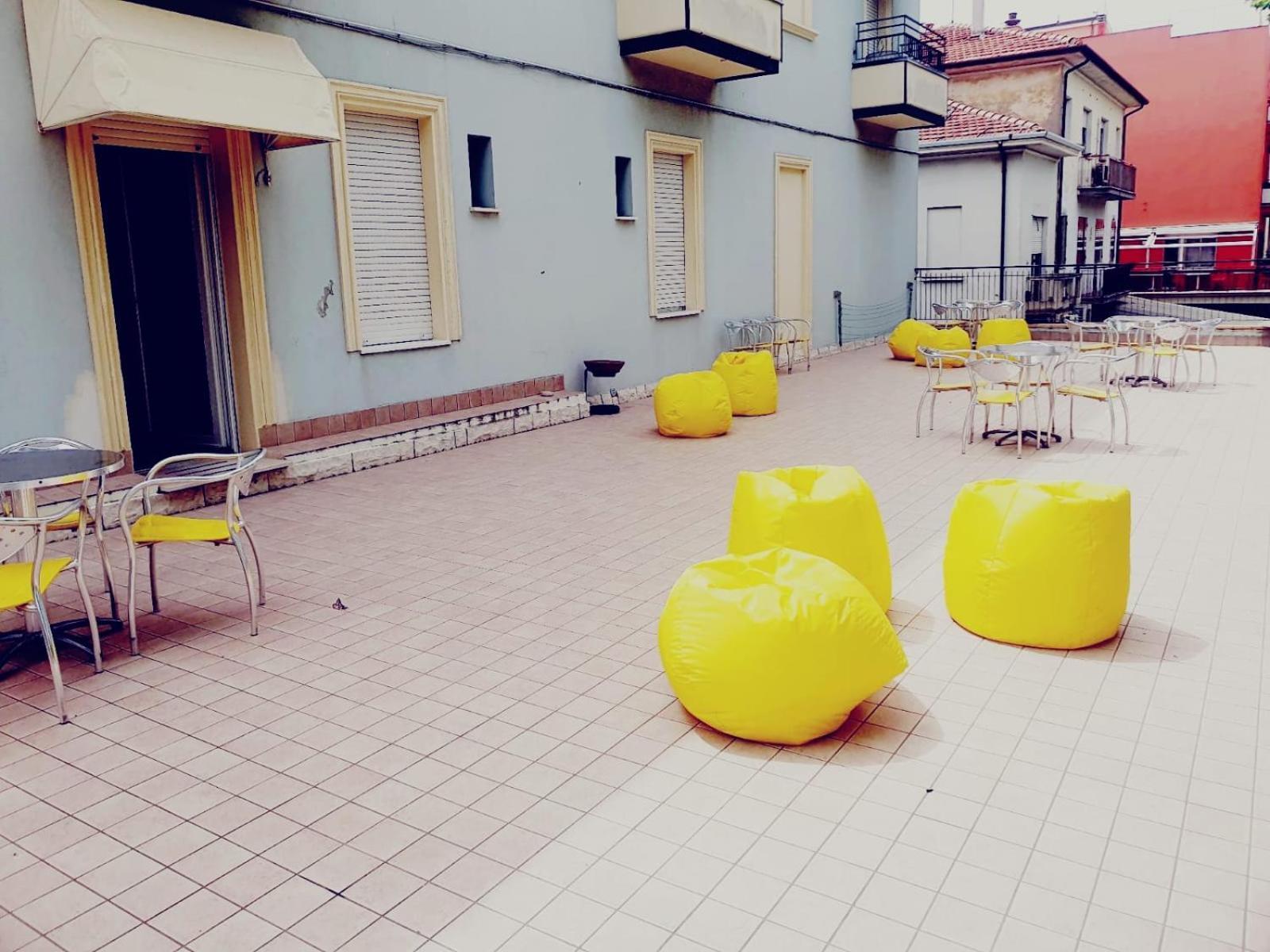 Hotel Ideale Young People Under 40 Rimini Eksteriør bilde